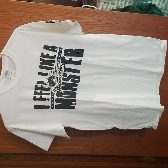 New MONSTER HOCKEY T-SHIRT  SIZE MEDIUM. - Picture 1 of 5